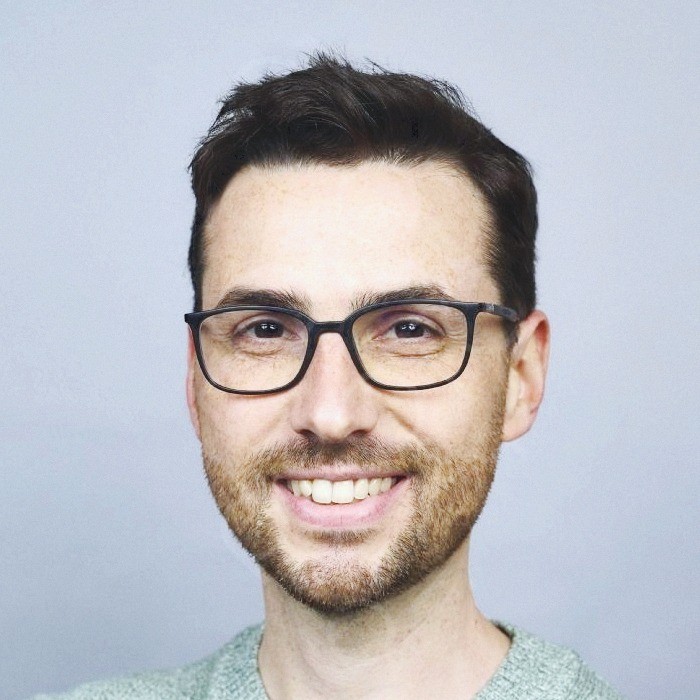 map[alt:Felipe Delestro class:w-full h-full object-cover object-center src:/images/about/FelipeDelestro.jpg]